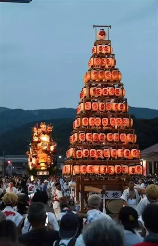 佐賀・多久市の「多久山笠」威勢良く　16日まで