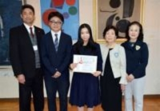 ［大分県］日田高・芝さんにソロプチが10万円　「留学資金に」