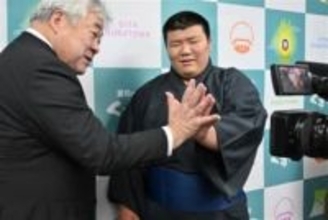 ［大分県］梅木さん、玖珠町長に抱負　大相撲大阪場所で初土俵へ　「昇進して出身の町　有名に」