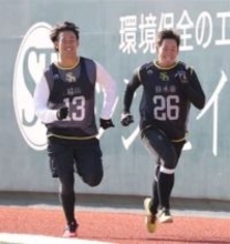 ソフトバンクホークスのドラ3鈴木豪「刺激になった」　新人合同自主トレ