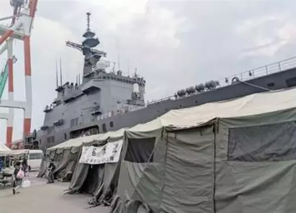 被災地の八代に癒やしの艦艇　海自佐世保が熊本支援本格化　入浴、洗濯、健康相談にも対応