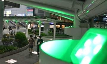 小倉と黒崎駅周辺、緑の光でリラックスを　北九州市、自殺予防週間に合わせライトアップ　9月16日まで