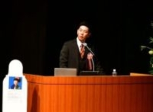 ［佐賀県］「命を守る運転考えて」　交通事故の被害者遺族　小谷さん、佐賀市で講演　亡くした娘へ愛情、加害者に憤り