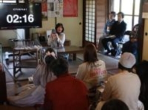 ［熊本県］漱石の本　4人が魅力解説　熊本市の旧居で「ビブリオバトル」　人となり、逸話、世界観…熱く