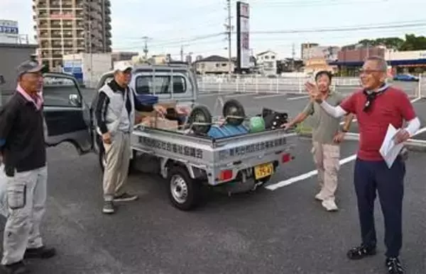 熊本地震被災地の八代市へ日帰り支援　福岡市東区の住民ががれきや家具搬出