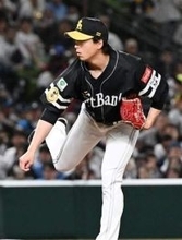 ソフトバンクホークス大竹がプロ初登板2回零封　右肘手術乗り越え復活