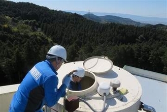 ［福岡県］西日本飲料水管理協がやすらぎ荘で清掃奉仕