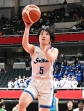精華女子競り勝つ　司令塔の盛山16得点　全国高校バスケ