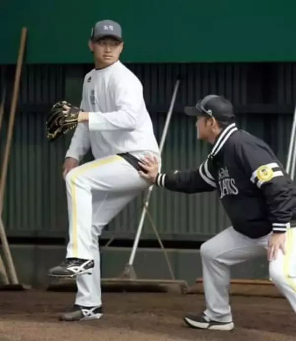 【春季キャンプ】ソフトバンクホークス徐若熙がフォーム修正へ　倉野コーチ「ずれがある」