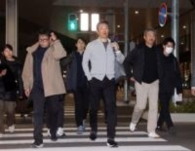 ソフトバンクホークス小久保監督らV旅行から帰国「また行けるようにしたい」