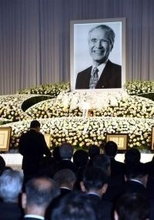 村山富市元首相お別れの会　元秘書官が振り返る「強い日本より優しい日本」