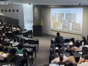 ［佐賀県］小学生武雄アジア大で学ぶ　御船が丘小　職員、学生から特別授業