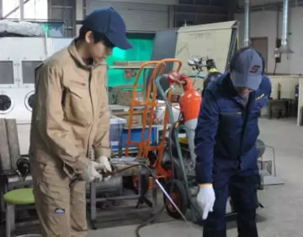 久留米工業大と筑邦銀行が産学連携で初提言　溶接用ガス「代替品が有用」、学生が比較検証