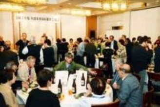 福岡・久留米市で井筒屋OB・OG会が37回目の懇親会　閉店から16年も旧交温める