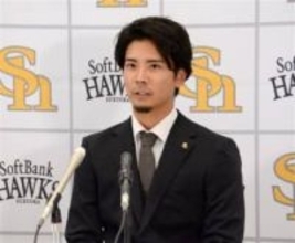 ソフトバンクホークスの大野100万円増の620万円で更改