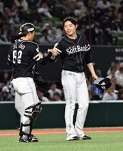 ソフトバンクホークスの松本裕が中11日で2セーブ目