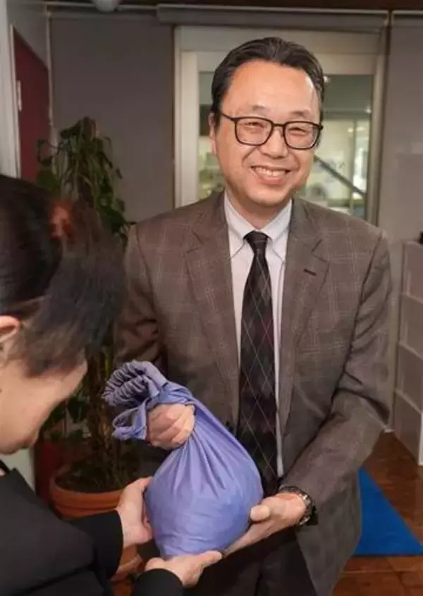 福岡・飯塚病院と飲食店2店が飯塚国際車いすテニス大会に寄付