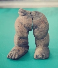 謎の土偶は最古の力士像？　高島忠平さんが見解　31年前に佐賀・小城市で出土