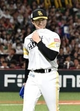 ソフトバンクホークス上沢あと2人　九回1死まで無安打無失点　タカ再び単独首位に