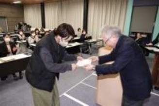 ［熊本県］高齢がん患者支援の架け橋　多職種間の調整役育成スタート　荒尾市医師会など3者連携