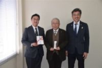 ［大分県］新入生にタッチペン寄贈　日田玖珠法人会　タブレット用382本