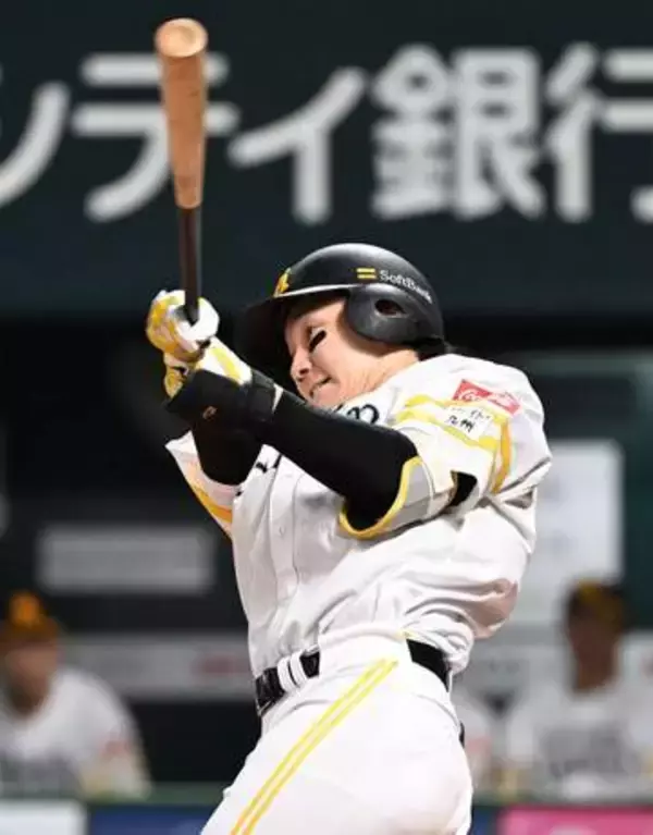 ソフトバンクホークス正木が3号ソロ　復帰後12試合連続安打