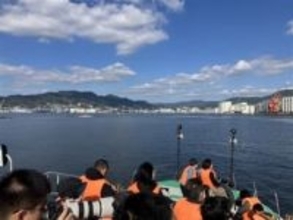 ［長崎県］軍港クルーズ〝満員御礼〟　佐世保港を海から望むツアー10年　今季運航、3月から　防衛最前線や歴史体感