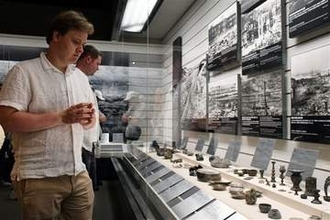 きのこ雲の下、初めて知る　米国の学生が原爆資料館訪問　惨状触れ「広く発信を」