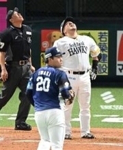 ソフトバンクホークスが連敗、初のカード負け越し　九回逆転機に柳田、山川ら凡退　周東が一回表に緊急交代