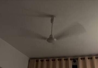 海外ホテルの〝目を疑う〟とんでもない設備 ⇒ スイッチどこだ！？……部屋中を大捜索「これは危険」「こわ 飛び立ちそう」