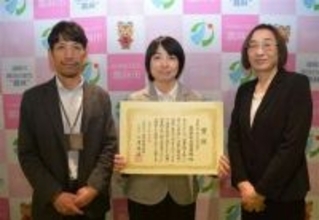 福岡・嘉麻市立図書館に「活動賞」　「調べる学習」全国コンクール　トリセツ発行や応募者増を評価