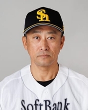 ソフトバンクホークスの村上1軍打撃コーチが今季限りで退団