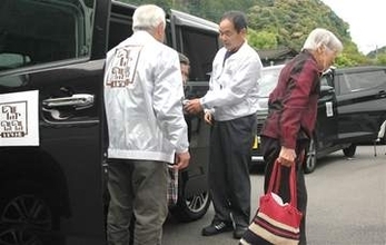 大分・天瀬町で高齢者の移動支援　馬原地区の住民団体「驫会」が月1回、ボランティア送迎