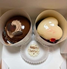 看病で忘れてた結婚記念日…… 両親に3兄弟が買ってきた〝少し溶けたケーキ〟に涙「なんて良い子たち」「これは泣く」