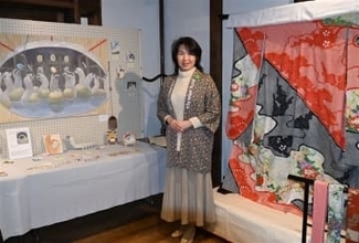 福岡・直方市で「蚕と絹の魅力魅せられて」グループ展　反物やアート作品展示