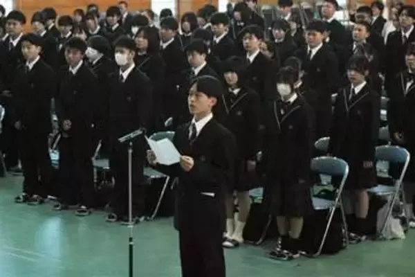 大分・日田玖珠6高校で入学式　840人、期待に胸膨らませ