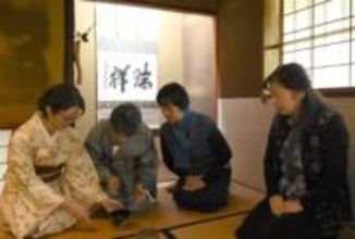 ［佐賀県］茶室　ひっそりと人気　佐賀城跡の「清恵庵」　故市村清が発案、国有形文化財に　茶室建築の第一人者が設計　住民が茶会「身近に感じて」