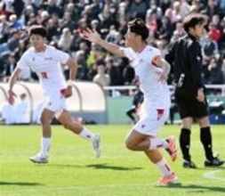 【全国高校サッカー】東福岡鮮やか6得点で16強　高い攻撃力、斉藤主将がハットトリック