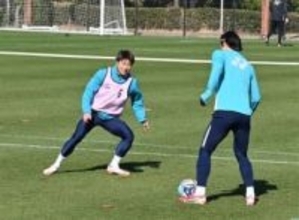 アビスパ福岡が22日に京都戦　DF橋本は鳥栖下部組織の先輩・本田との〝同門対決〟心待ち