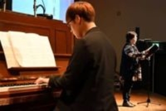 ［長崎県］被爆体験　朗読とピアノで　長崎原爆資料館　「黒本」の叫び　100人聞き入る