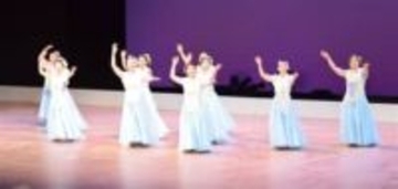 ［長崎県］佐世保市民芸術祭　18団体380人　成果披露　生け花、茶会も開催