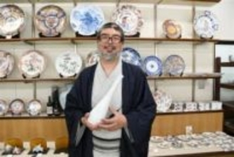 ［佐賀県］有田焼AI描く最高級　アリタポーセリンラボ　食とのコラボも新たな価値発信へ　斬新な形状に職人が絵付け