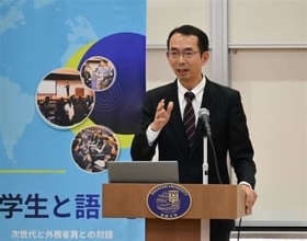 長崎大で外務省職員が講演　核軍縮巡り日本の立場説明