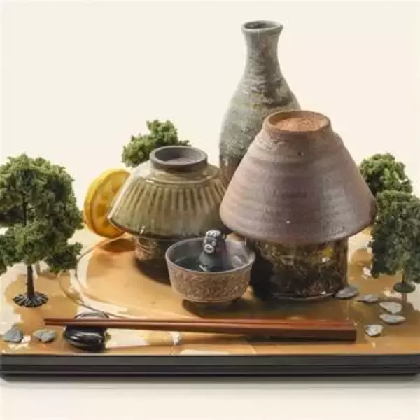 熊本の復興伝えるミニチュア展　5月17日まで熊本県伝統工芸館　特産品、工芸品で今を表現