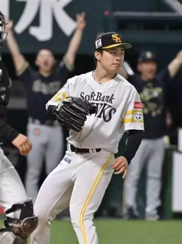 ソフトバンクホークス終盤に暗転、逆転負け　松本晴が八回に同点、九回決勝打許す