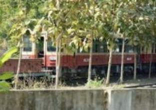 九州などの鉄道車両が東南アジアで〝再就職〟　福岡の平成筑豊鉄道や甘木鉄道からも