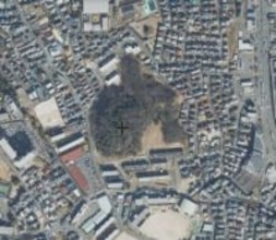 福岡の住宅街に「奇跡の山城」が現存する理由　筑紫野市の米噛城跡に迫る