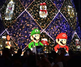 JR博多駅前でイルミネーション点灯式　マリオとルイージが登場