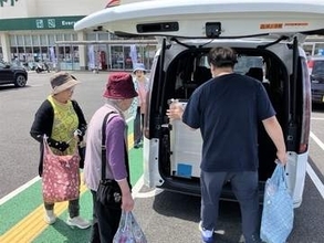 スーパーへの高齢者の足に　日田市・山間部の花月地区　移動支援第2弾　介護事業者が運転、付き添い