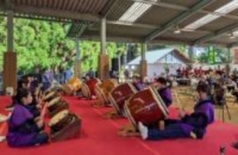 ［大分県］「浦和太鼓」ばちさばき披露　前津江中全校生徒、ふるさと祭で